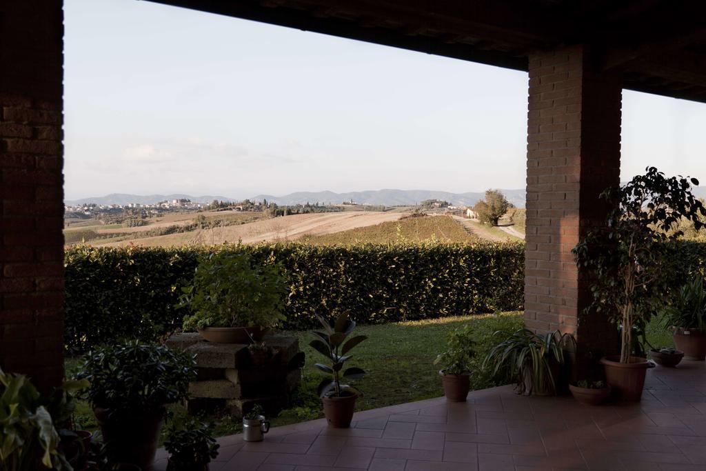 فيلا سيريتو غيديفي Tenuta Di Colle Alberti Agriturismo المظهر الخارجي الصورة