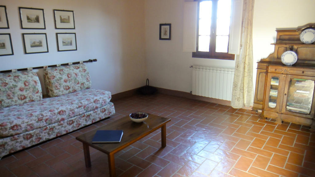 فيلا سيريتو غيديفي Tenuta Di Colle Alberti Agriturismo الغرفة الصورة